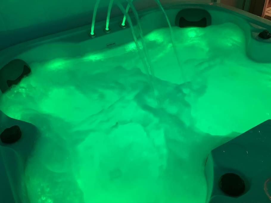 شقة Perfect Couple Retreat To Unwind&Relax With Hottub Peacehaven المظهر الخارجي الصورة