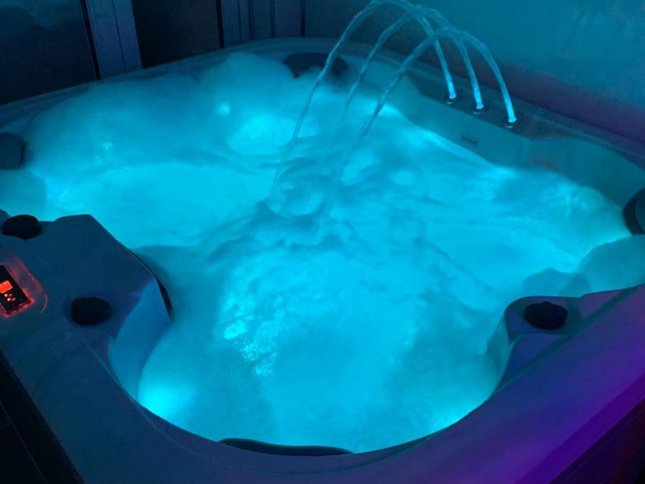 شقة Perfect Couple Retreat To Unwind&Relax With Hottub Peacehaven المظهر الخارجي الصورة