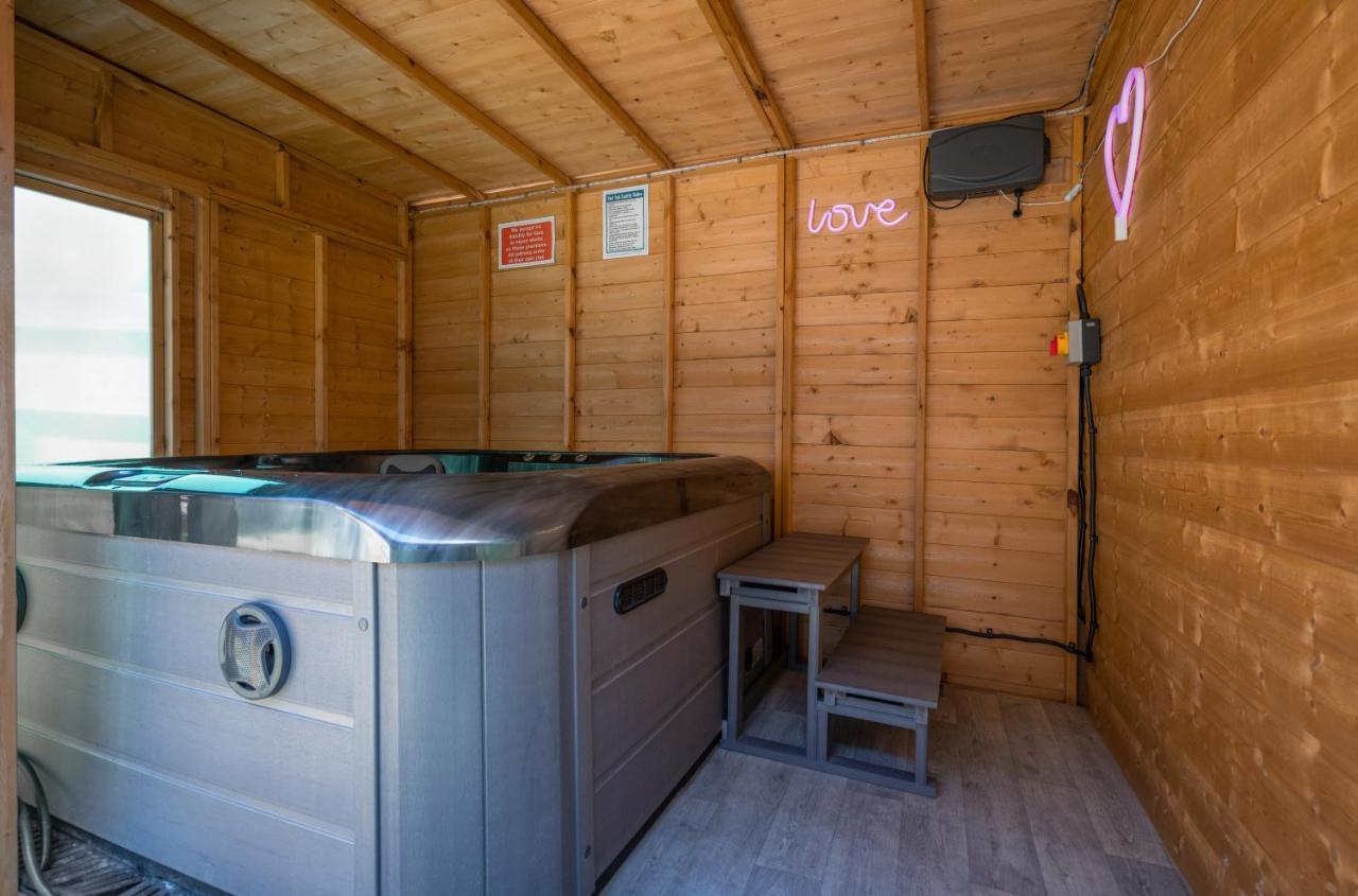 شقة Perfect Couple Retreat To Unwind&Relax With Hottub Peacehaven المظهر الخارجي الصورة