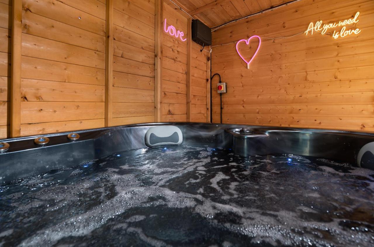 شقة Perfect Couple Retreat To Unwind&Relax With Hottub Peacehaven المظهر الخارجي الصورة