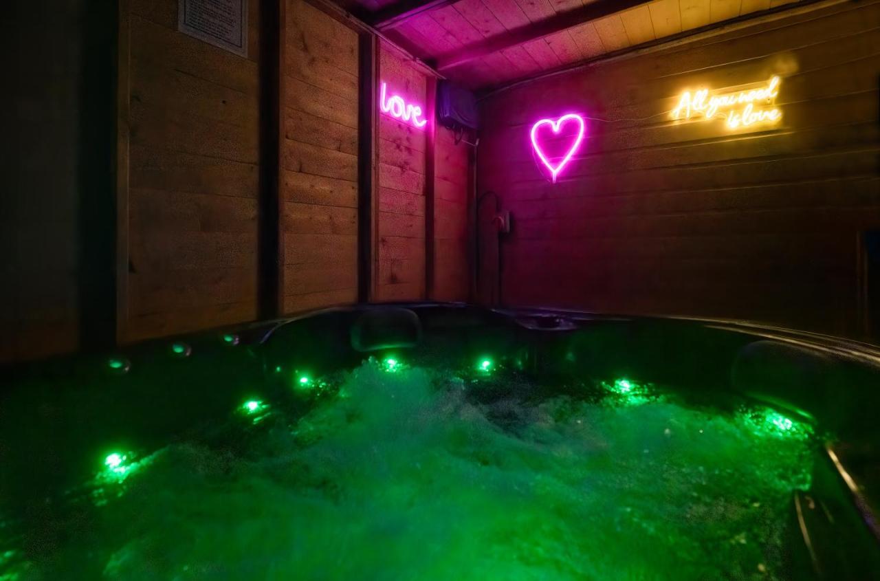شقة Perfect Couple Retreat To Unwind&Relax With Hottub Peacehaven المظهر الخارجي الصورة